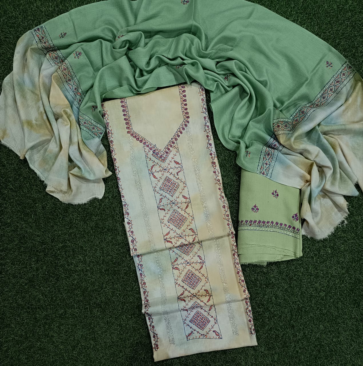 Premium DigitalDye Count Woolen Suits - Design 1