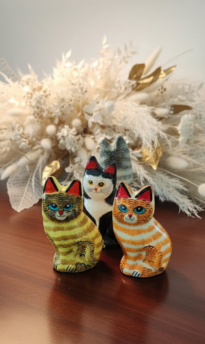 Kashmir Papier Mache Cats (4 inches)