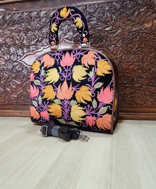 Ari Work Sling Bag Design 39