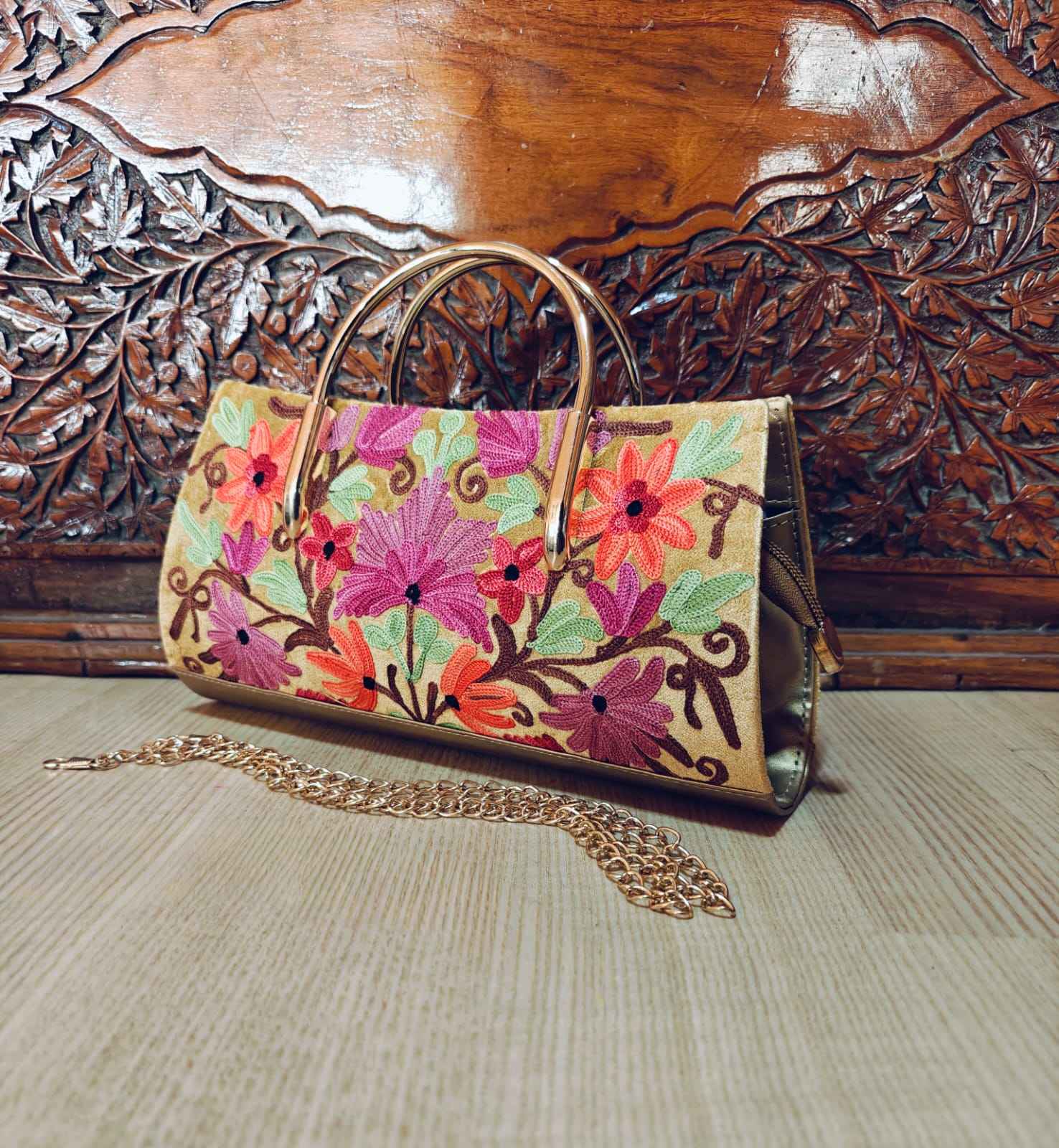 Kashmiri Handcrafted Ari Embroidery Handbags – Timeless Elegance from the Valley