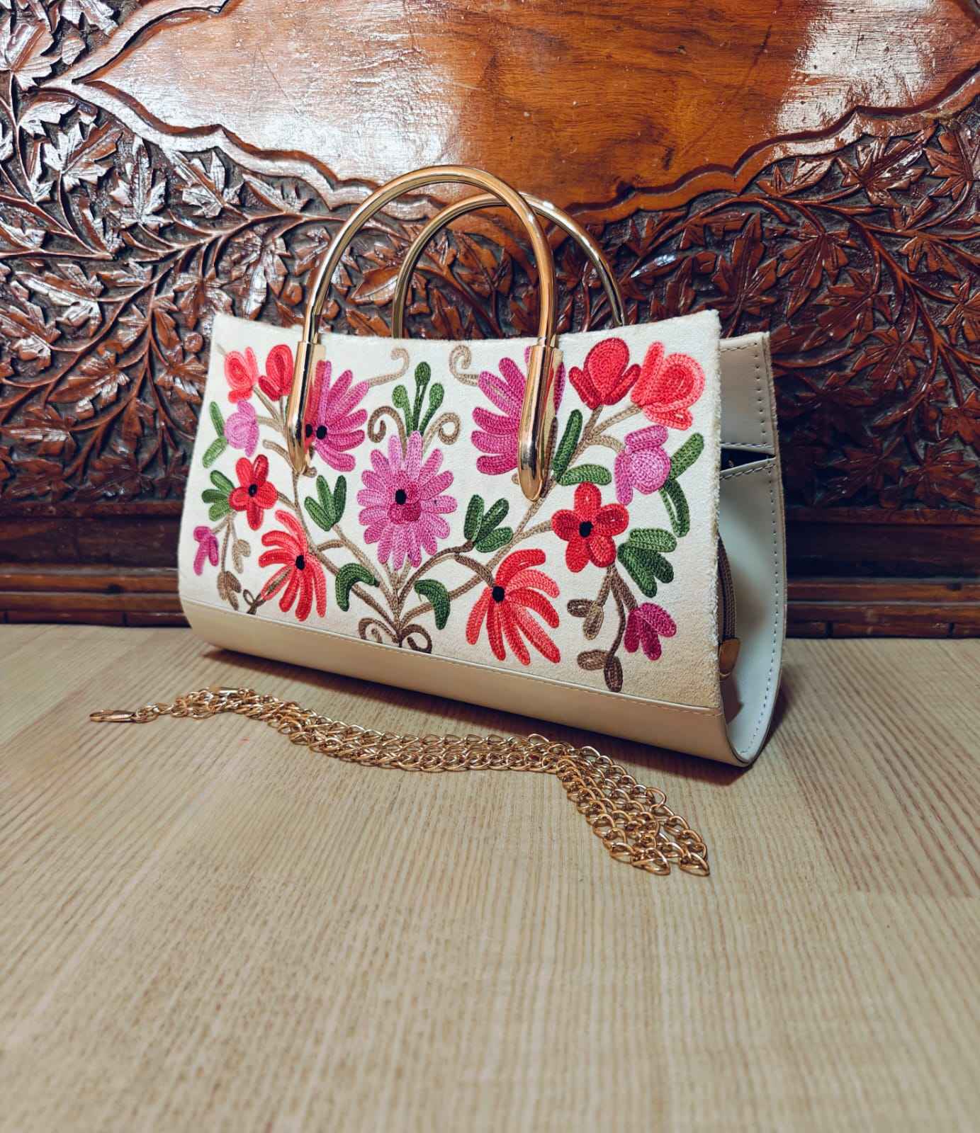 Kashmiri Handcrafted Ari Embroidery Handbags – Timeless Elegance from the Valley