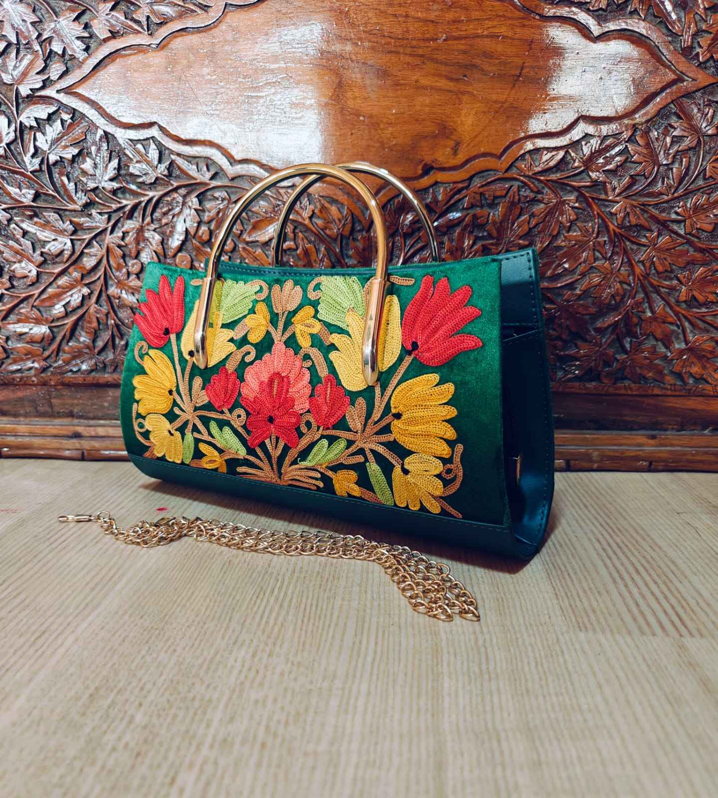 Kashmiri Handcrafted Ari Embroidery Handbags – Timeless Elegance from the Valley