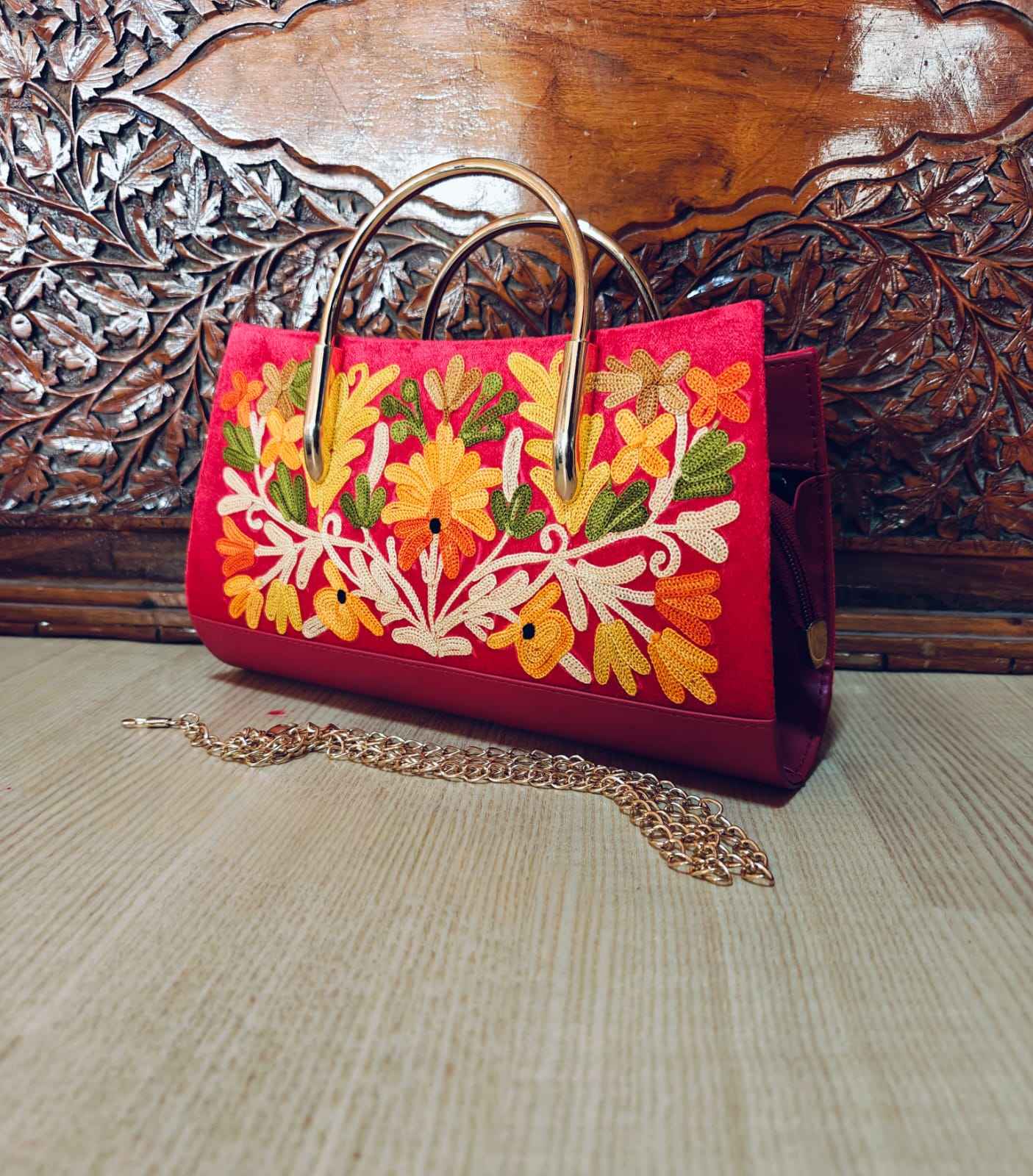 Kashmiri Handcrafted Ari Embroidery Handbags – Timeless Elegance from the Valley