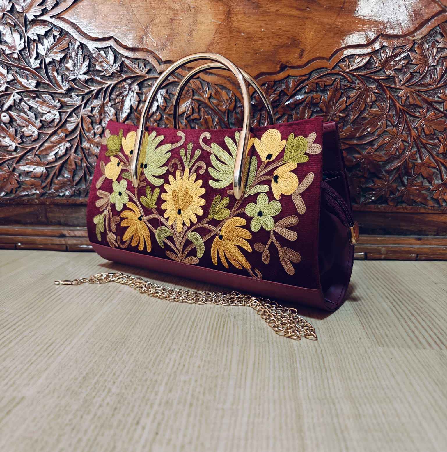 Kashmiri Handcrafted Ari Embroidery Handbags – Timeless Elegance from the Valley