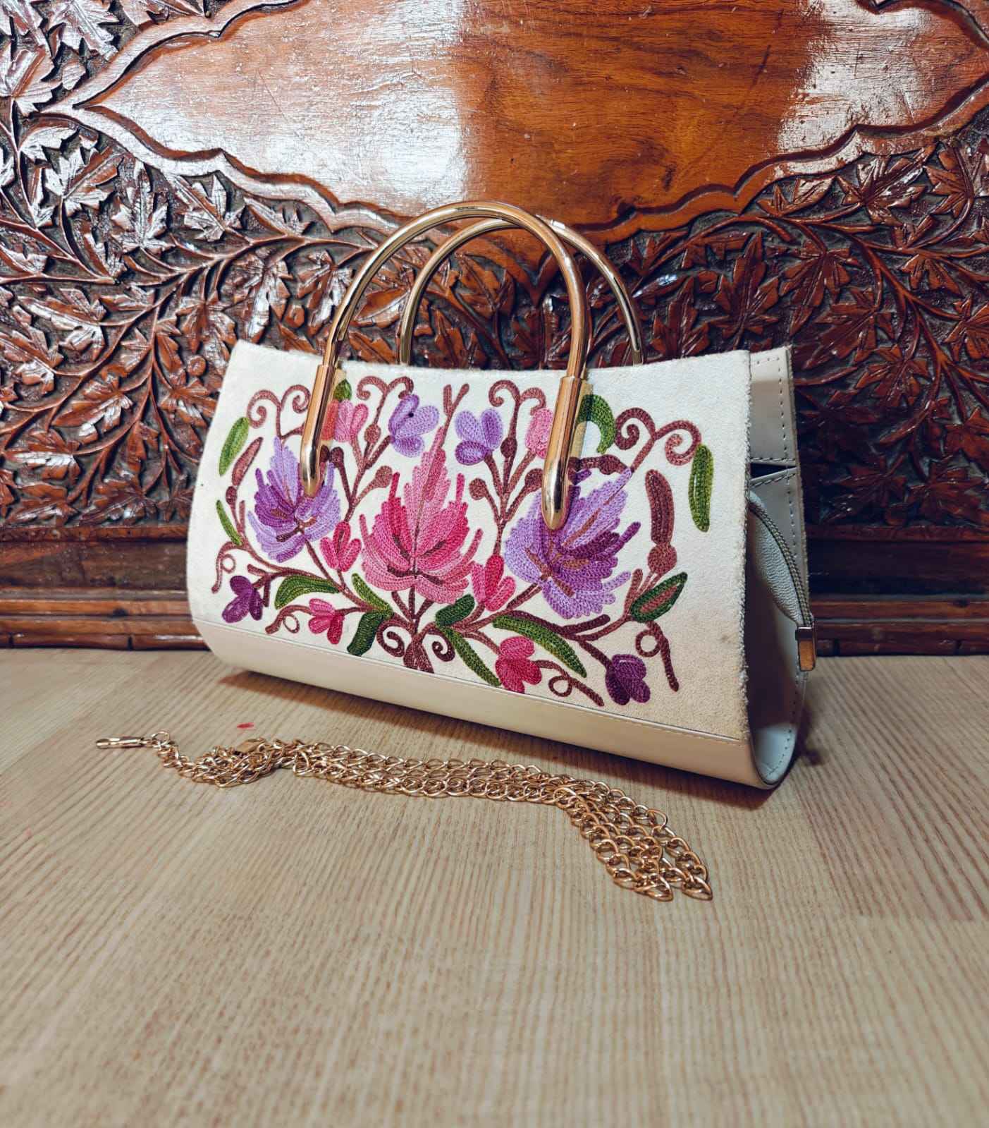 Kashmiri Handcrafted Ari Embroidery Handbags – Timeless Elegance from the Valley
