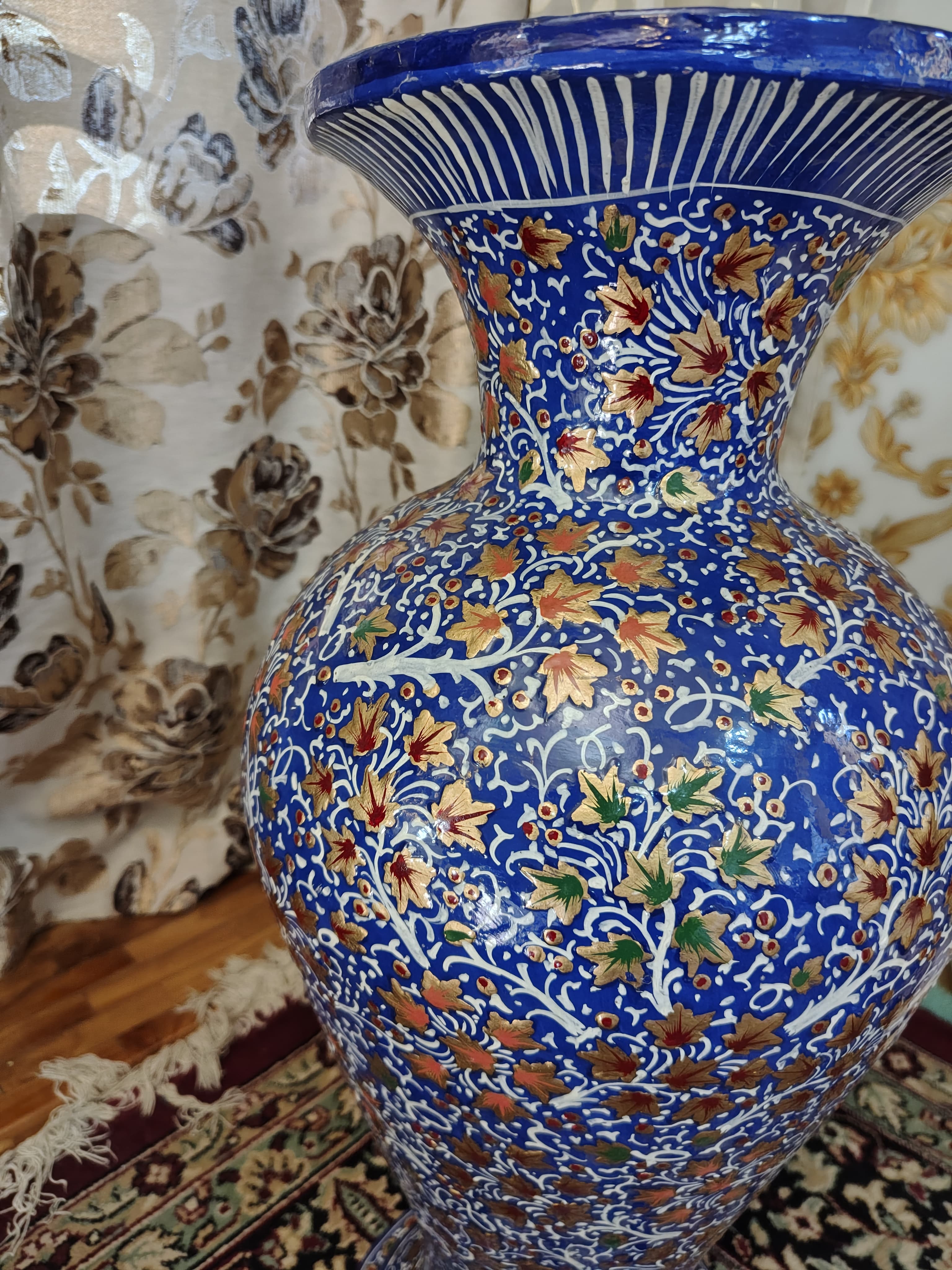 Premium Papier Mache Flower Vase