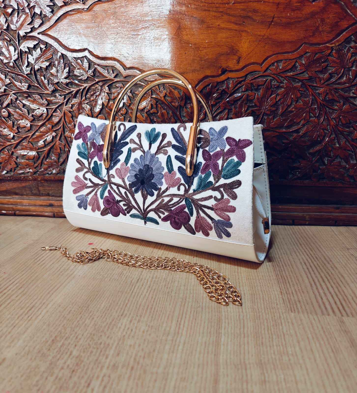 Kashmiri Handcrafted Ari Embroidery Handbags – Timeless Elegance from the Valley
