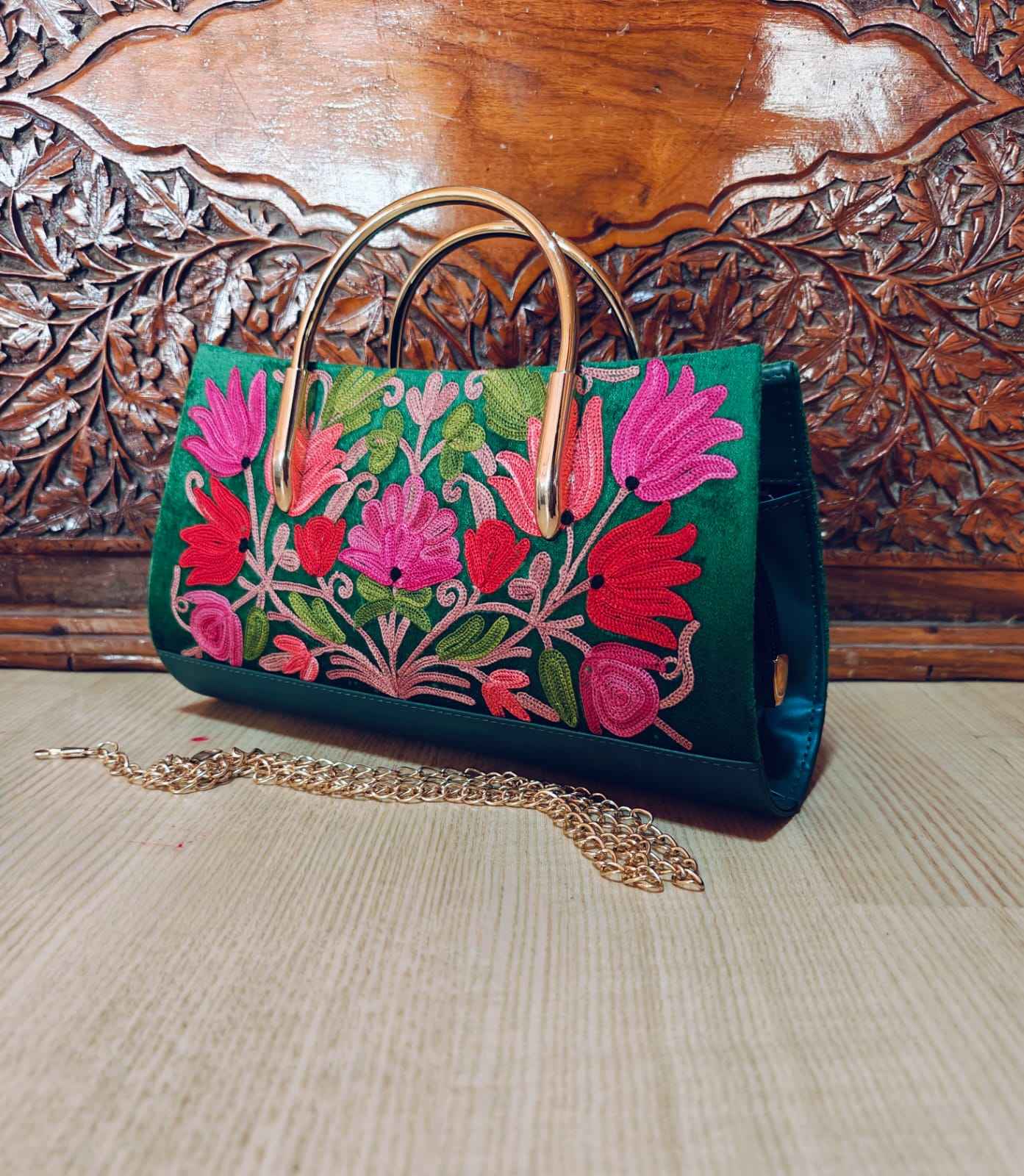 Kashmiri Handcrafted Ari Embroidery Handbags – Timeless Elegance from the Valley