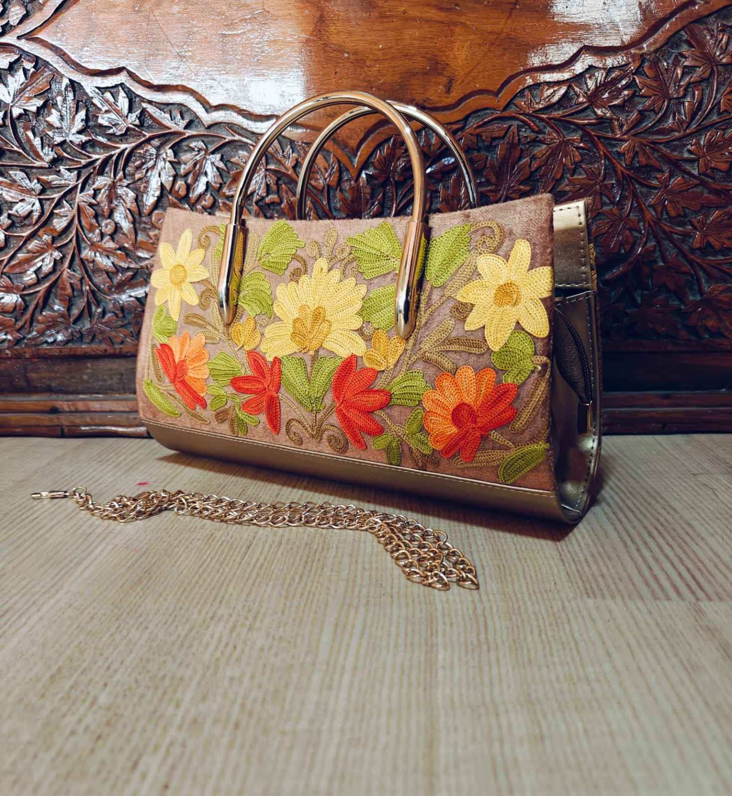 Kashmiri Handcrafted Ari Embroidery Handbags – Timeless Elegance from the Valley