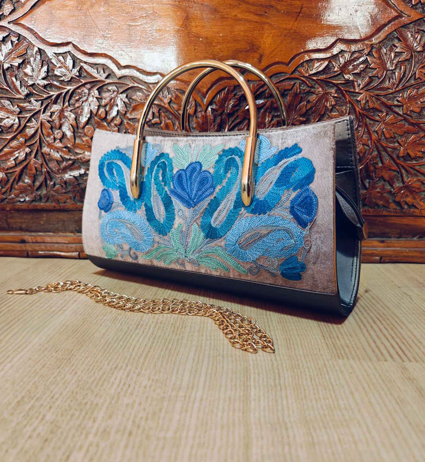Kashmiri Handcrafted Ari Embroidery Handbags – Timeless Elegance from the Valley